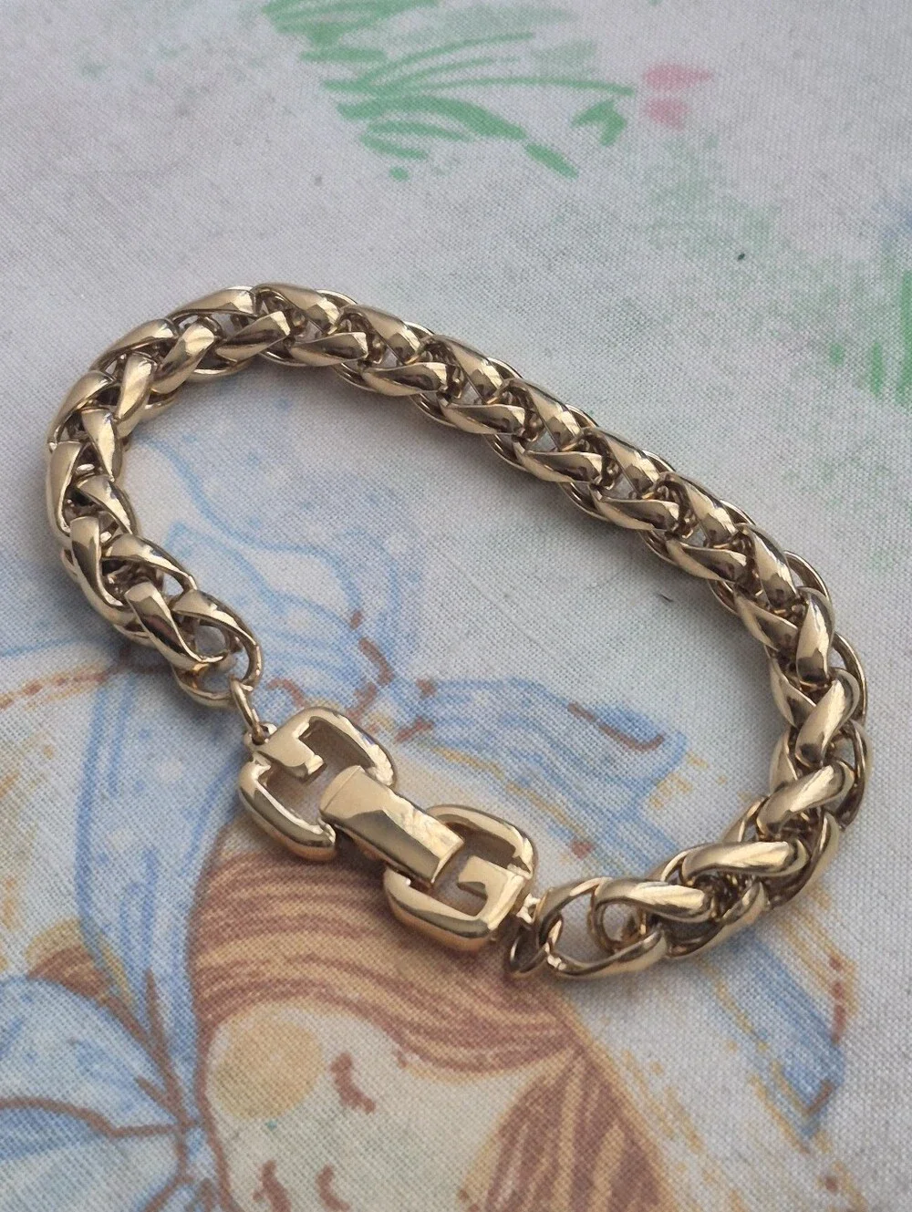 🌙Givenchy Vintage Gold Tone Double Wheat Chain Bracelet G Logo Clasp